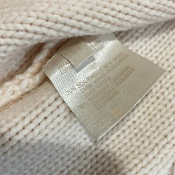 Escada Margaretha Ley Cream Cable Knit Sweater - Picture 10 of 17